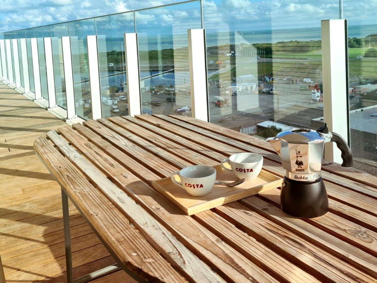 Central Park Tower Sea View Residence With Pool And Gym Oostende Dış mekan fotoğraf
