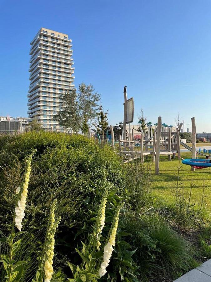 Central Park Tower Sea View Residence With Pool And Gym Oostende Dış mekan fotoğraf