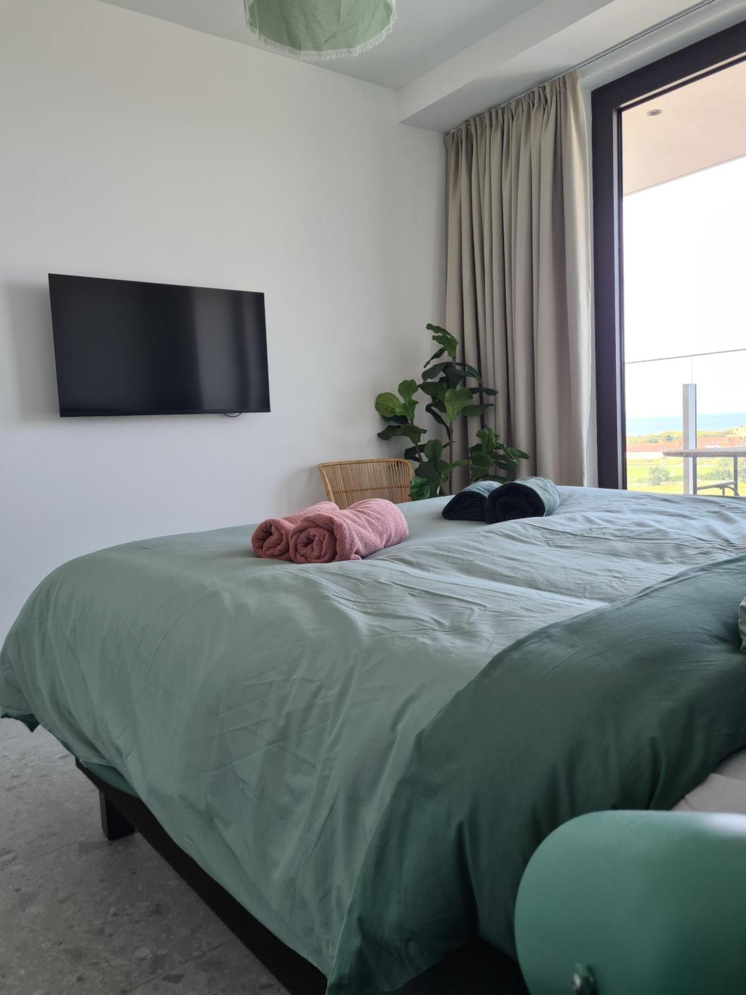 Central Park Tower Sea View Residence With Pool And Gym Oostende Dış mekan fotoğraf